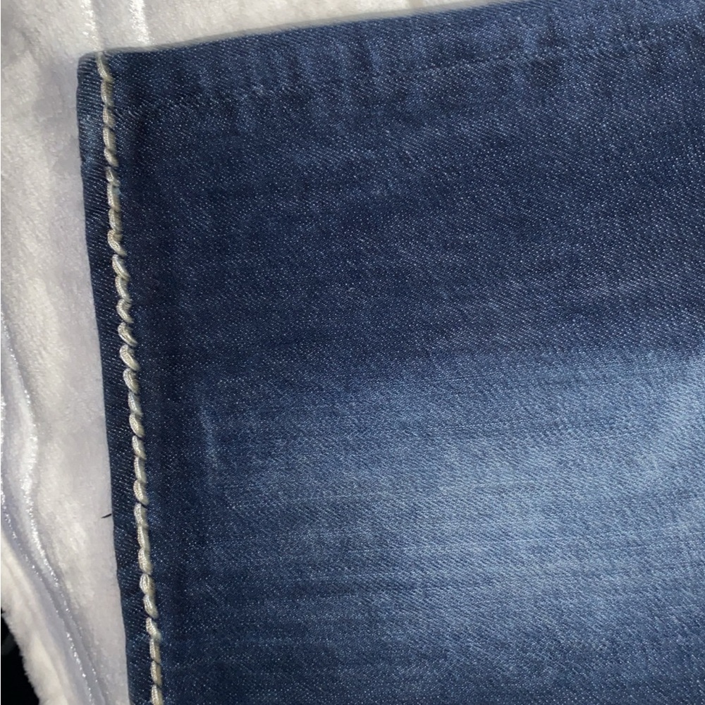 VIGOSS Stylish Blue Denim Jeans with Embellished Pocket - Picture 6 of 7